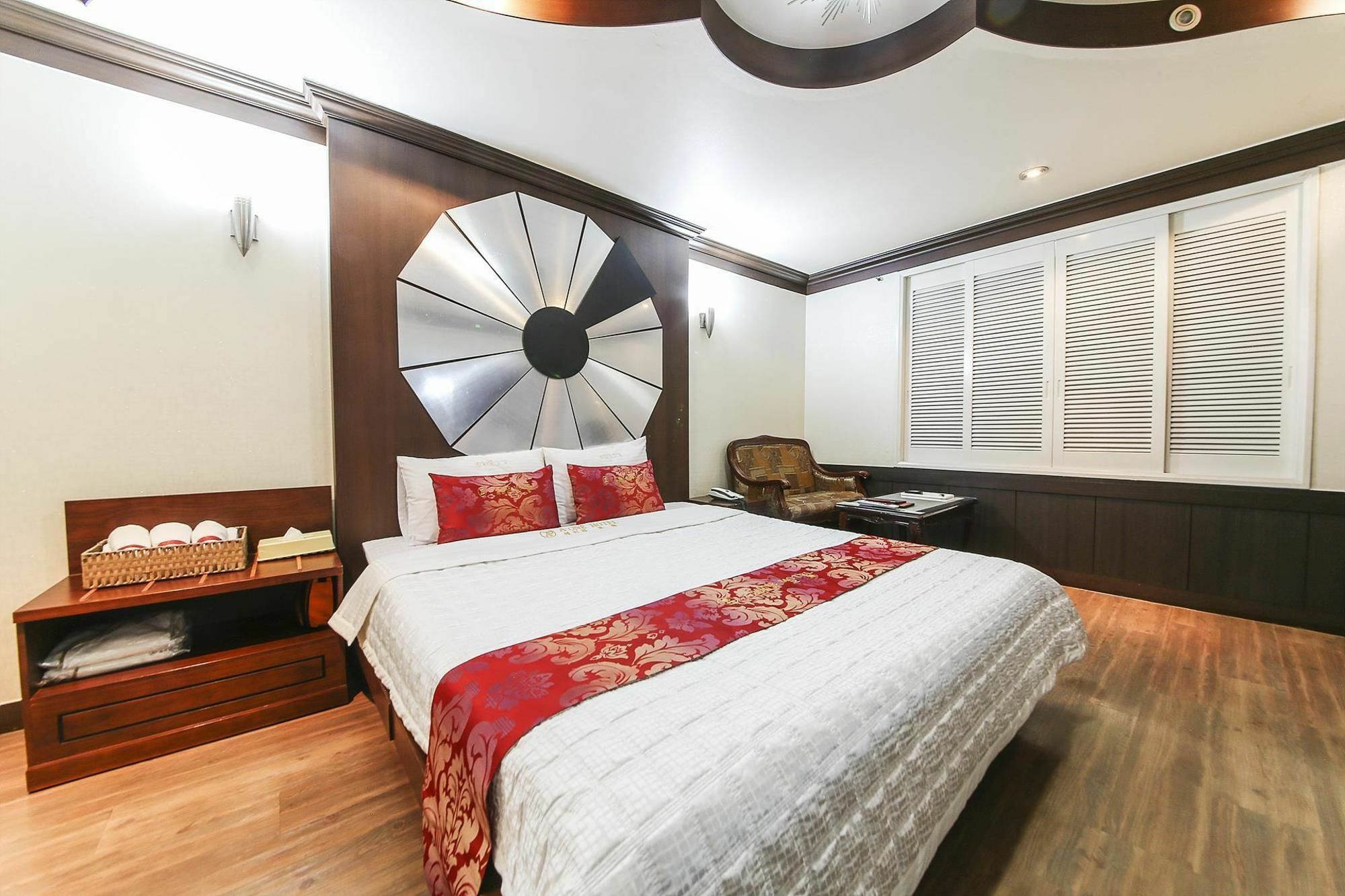 Haeundae Aone Hotel Busan Bagian luar foto